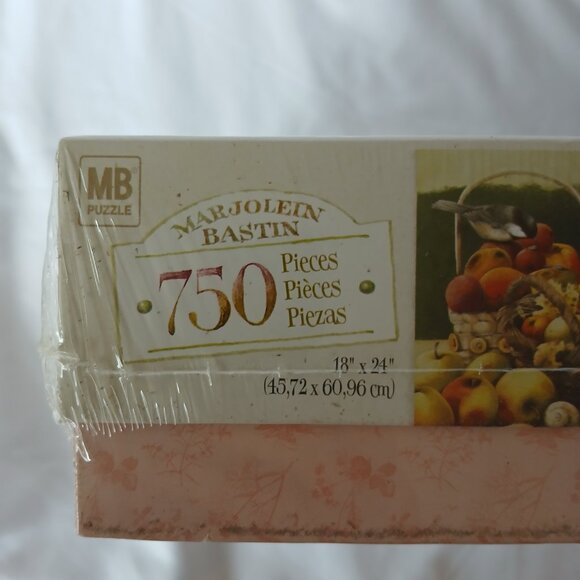 New Sealed 'Harvest Time" Marjolein Bastin 750 piece puzzle - Picture 3 of 3